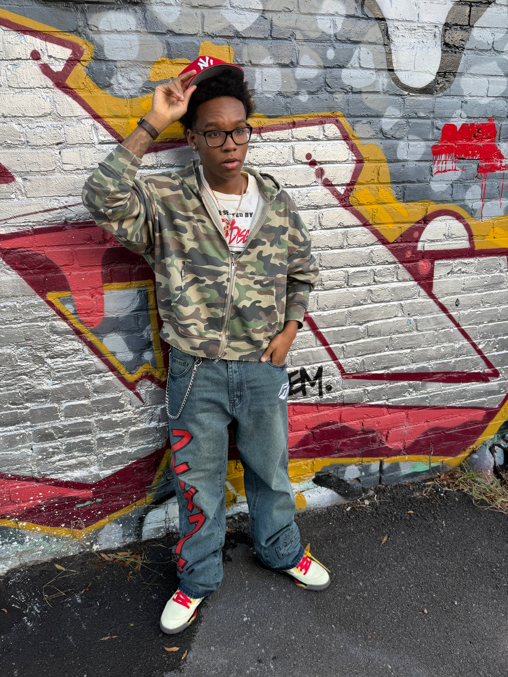 Japanese denim (dark blue jeans with red print)